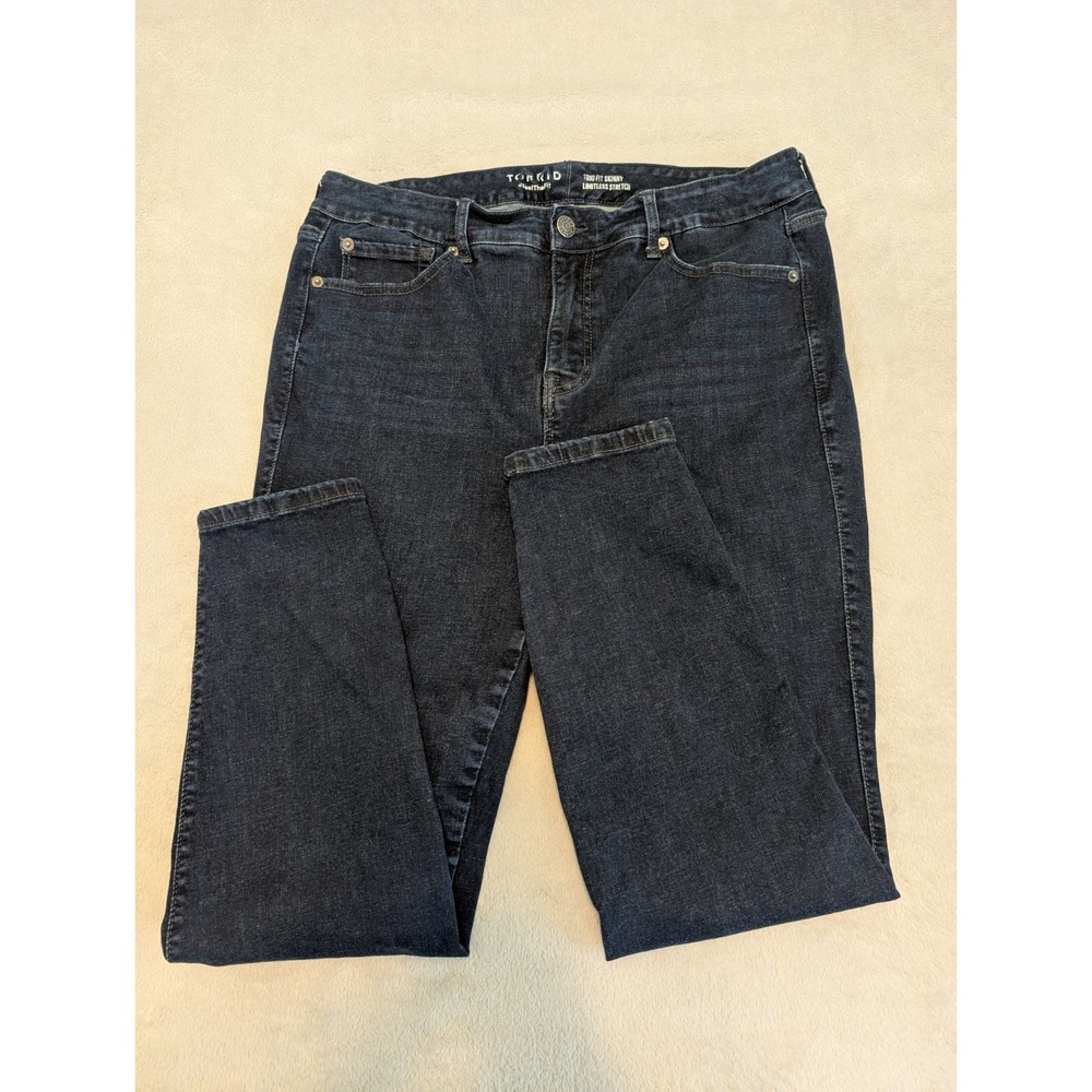 Torrid Trio Fit Skinny Limitless Stretch jeans 16R/20R